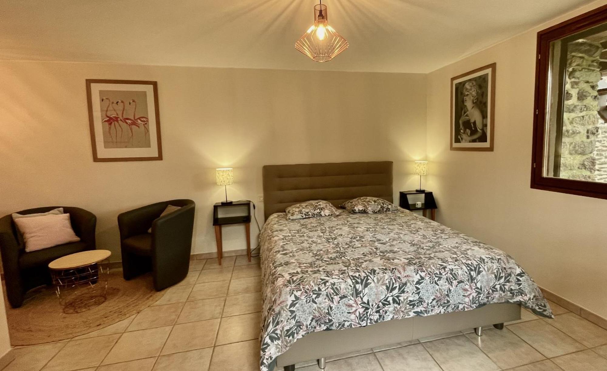 Chambres D'Hotes Les Tilleuls Poullaouen Exteriér fotografie